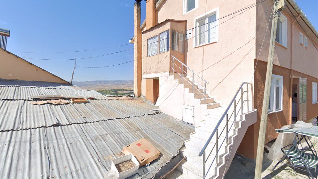 Gölova Selahattin Ayan Öğretmenevi ve ASO dış cephe veya tesis görseli