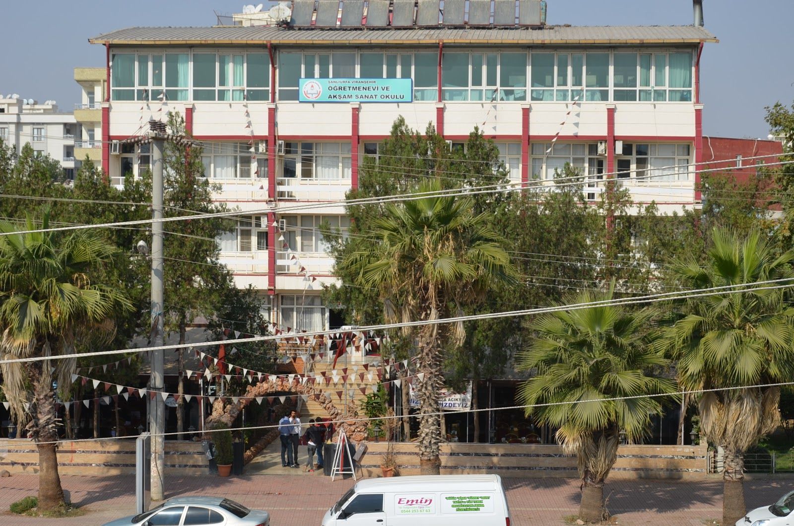 Viranşehir Öğretmenevi ve Akşam Sanat Okulu dış cephe veya tesis görseli