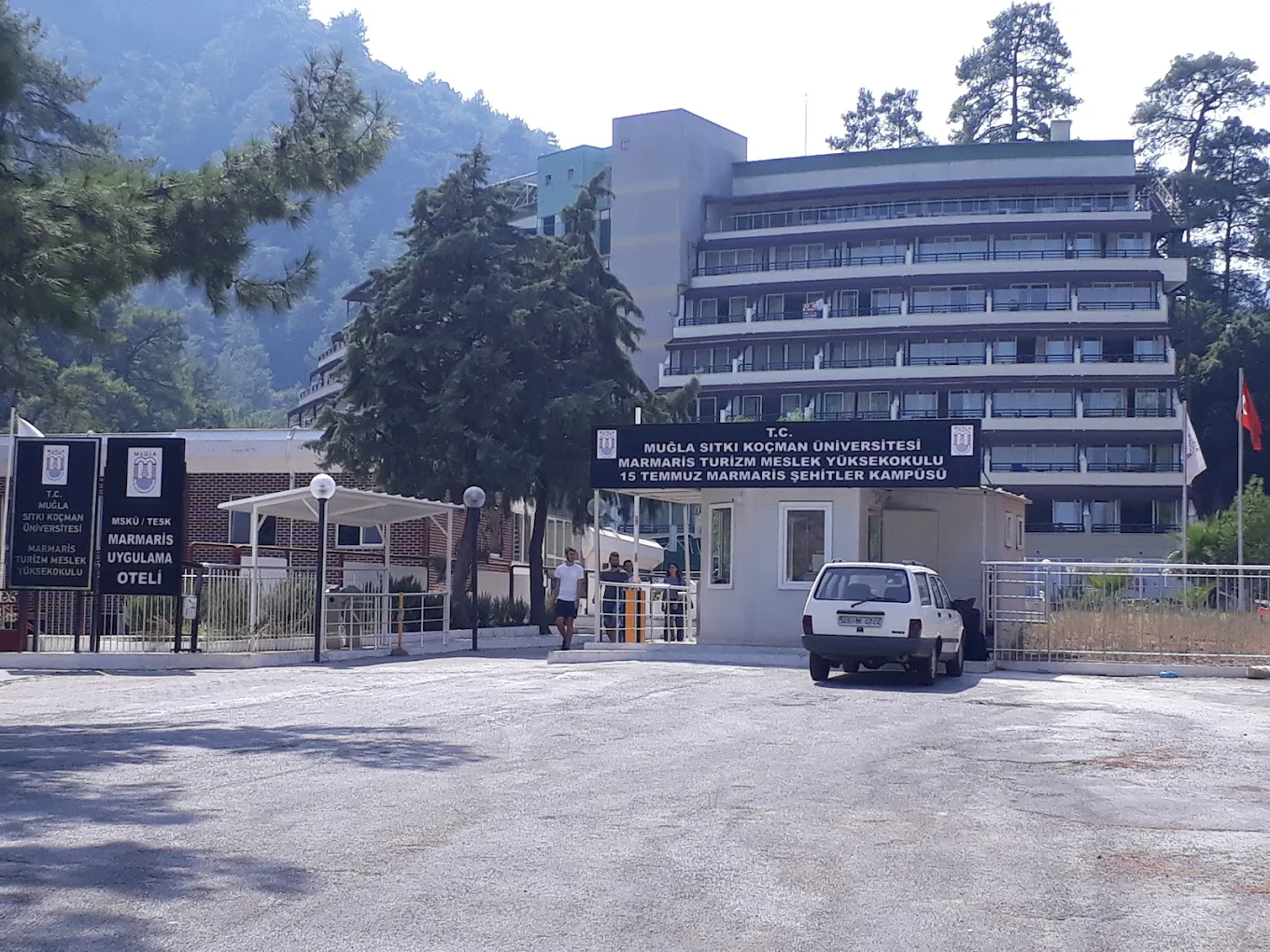 Muğla Sıtkı Koçman Üniversitesi Marmaris Uygulama Oteli dış cephe veya tesis görseli