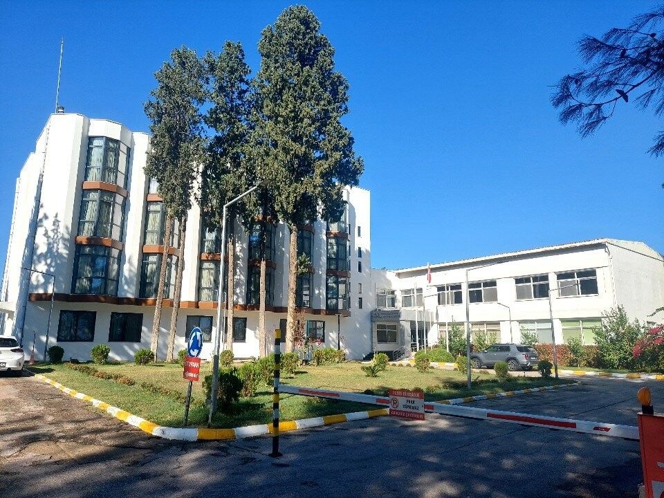 DSİ 6. Bölge Seyhan Sami Kayahan Eğitim Tesisleri dış cephe veya tesis görseli