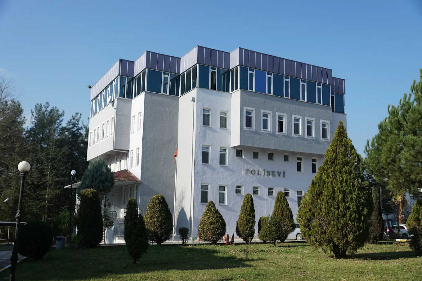 Sakarya Polisevi dış cephe veya tesis görseli