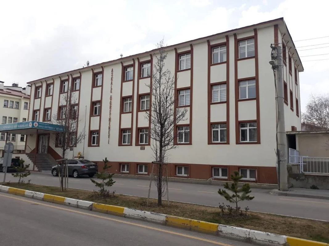 Aşkale Öğretmenevi ve Akşam Sanat Okulu fotoğrafı