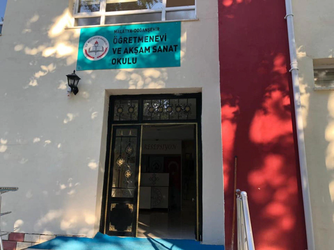 Doğanşehir Öğretmenevi ve Akşam Sanat Okulu fotoğrafı