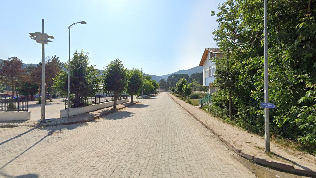 Pınarbaşı Öğretmenevi ve Akşam Sanat Okulu dış cephe veya tesis görseli