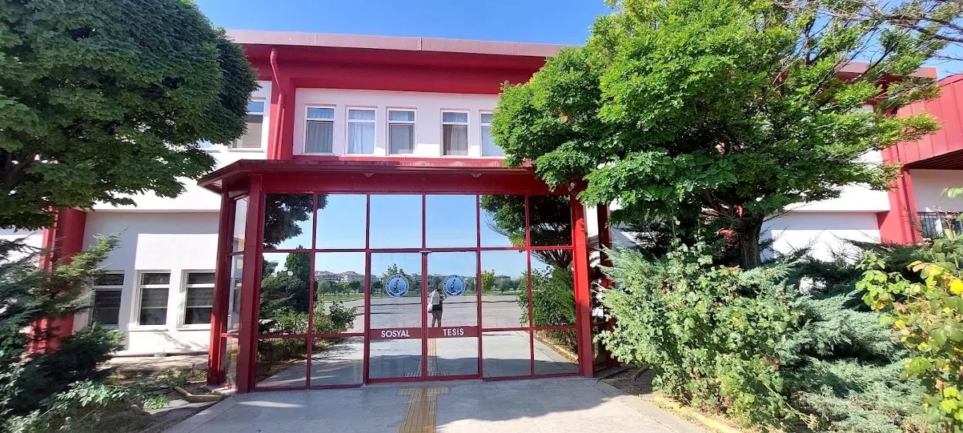Afyon Kocatepe Üniversitesi konuk evi dış cephe veya tesis görseli