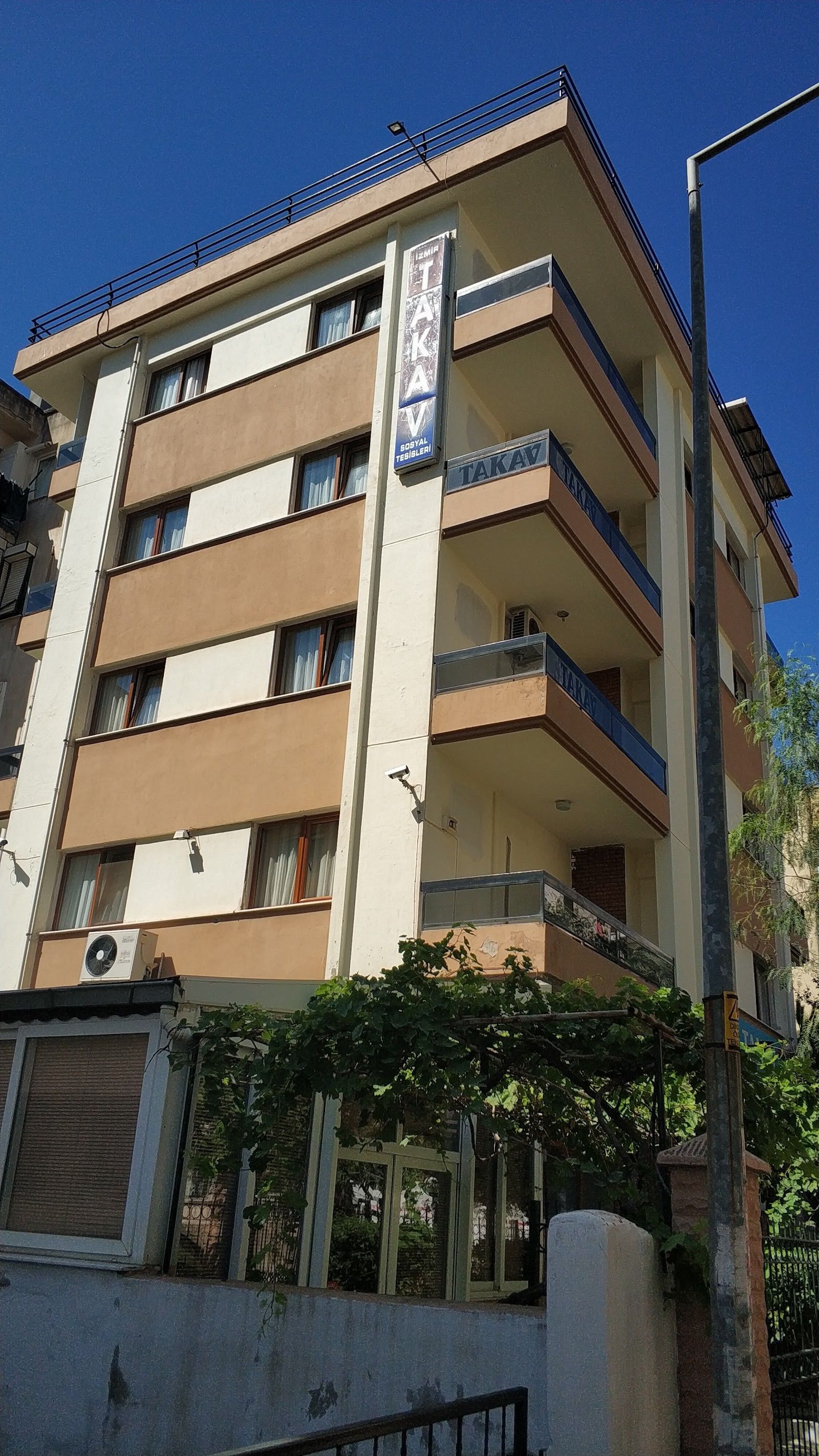 İzmir TAKAV Sosyal Tesisleri dış cephe veya tesis görseli