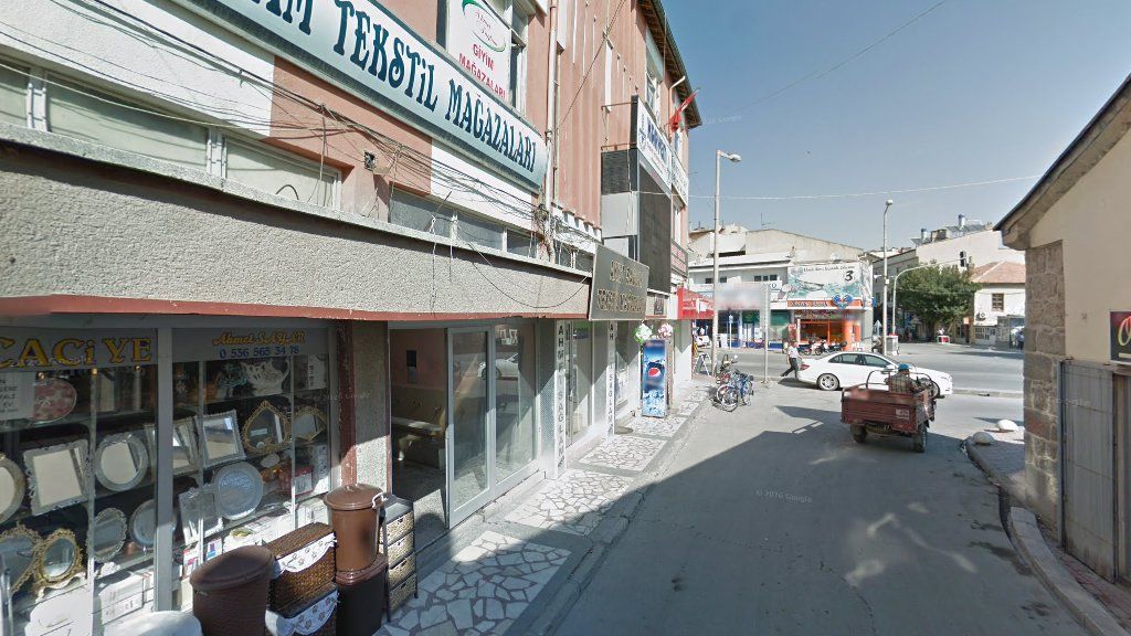 Karapınar Öğretmenevi ve Akşam Sanat Okulu dış cephe veya tesis görseli
