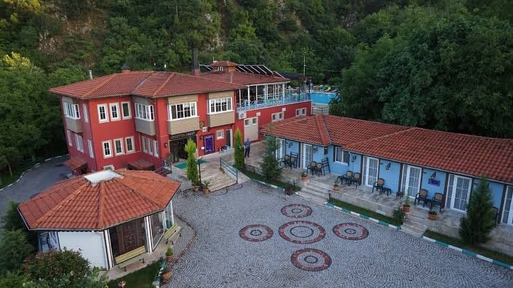 Sındırgı Belediyesi Sosyal Tesisleri (Eman Termal) dış cephe veya tesis görseli