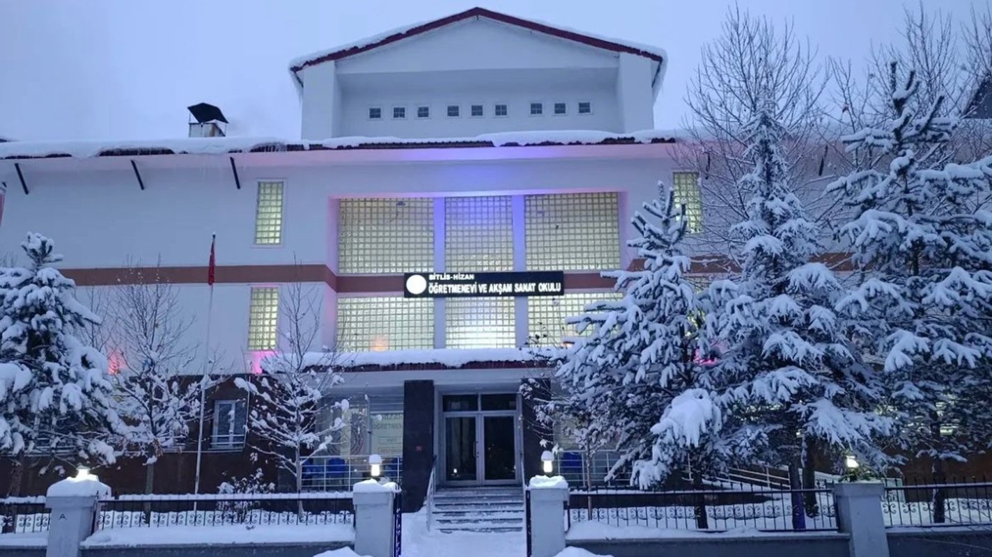 Hizan Öğretmenevi ve Akşam Sanat Okulu fotoğrafı
