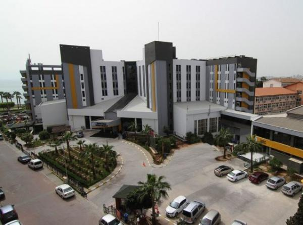 Mersin Suphi Öner Öğretmenevi ve Akşam Sanat Okulu dış cephe veya tesis görseli
