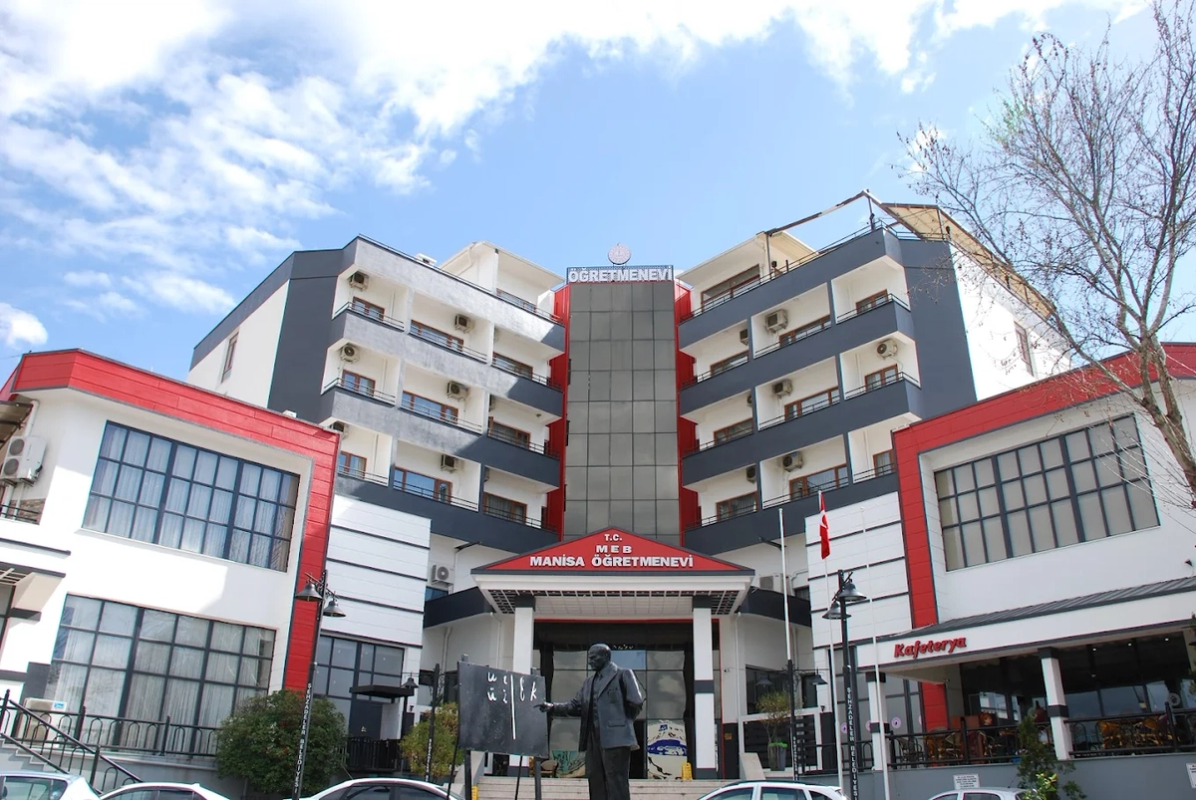 Manisa Öğretmenevi ve Akşam Sanat Okulu fotoğrafı