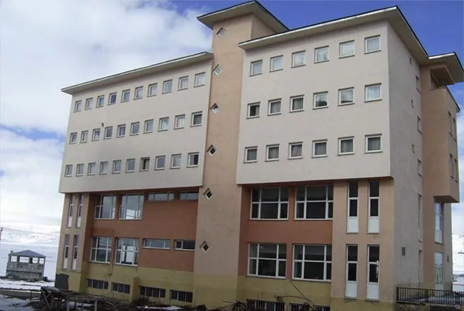Ardahan Polisevi dış cephe veya tesis görseli