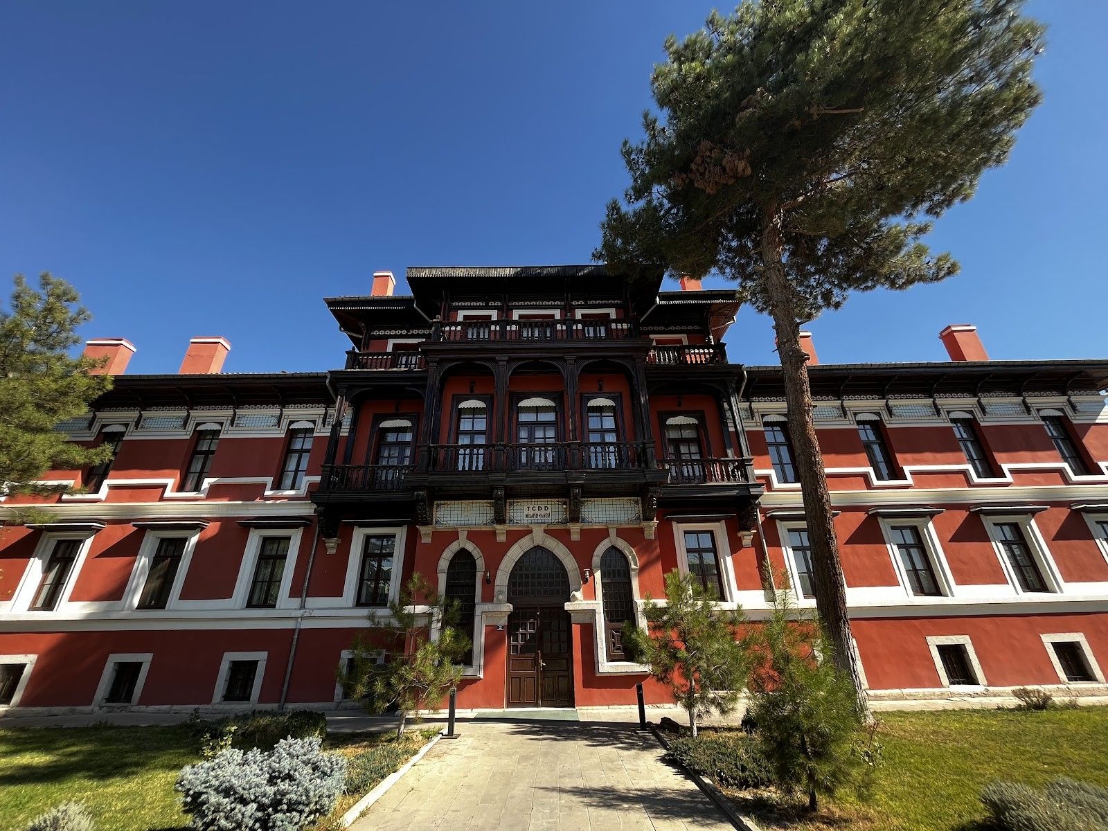 TCDD Konya Misafirhanesi dış cephe veya tesis görseli