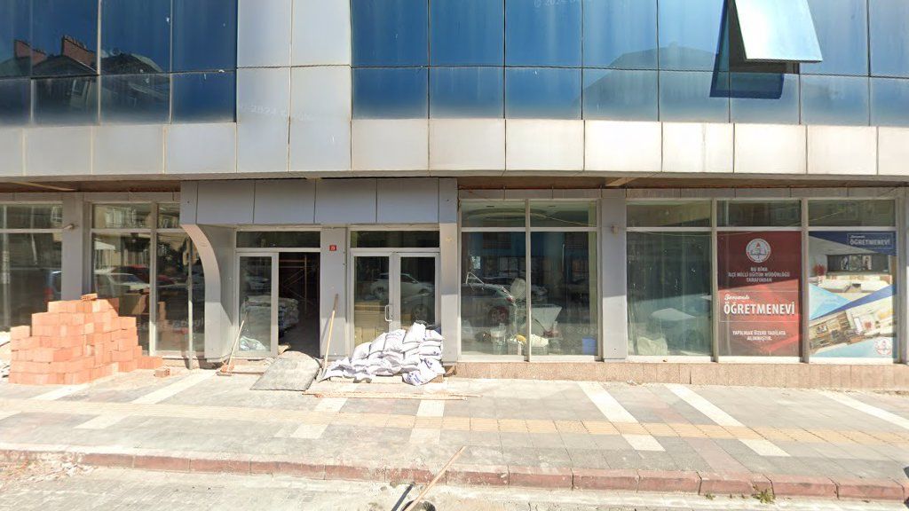 Tavşanlı Öğretmenevi ve Akşam Sanat Okulu dış cephe veya tesis görseli