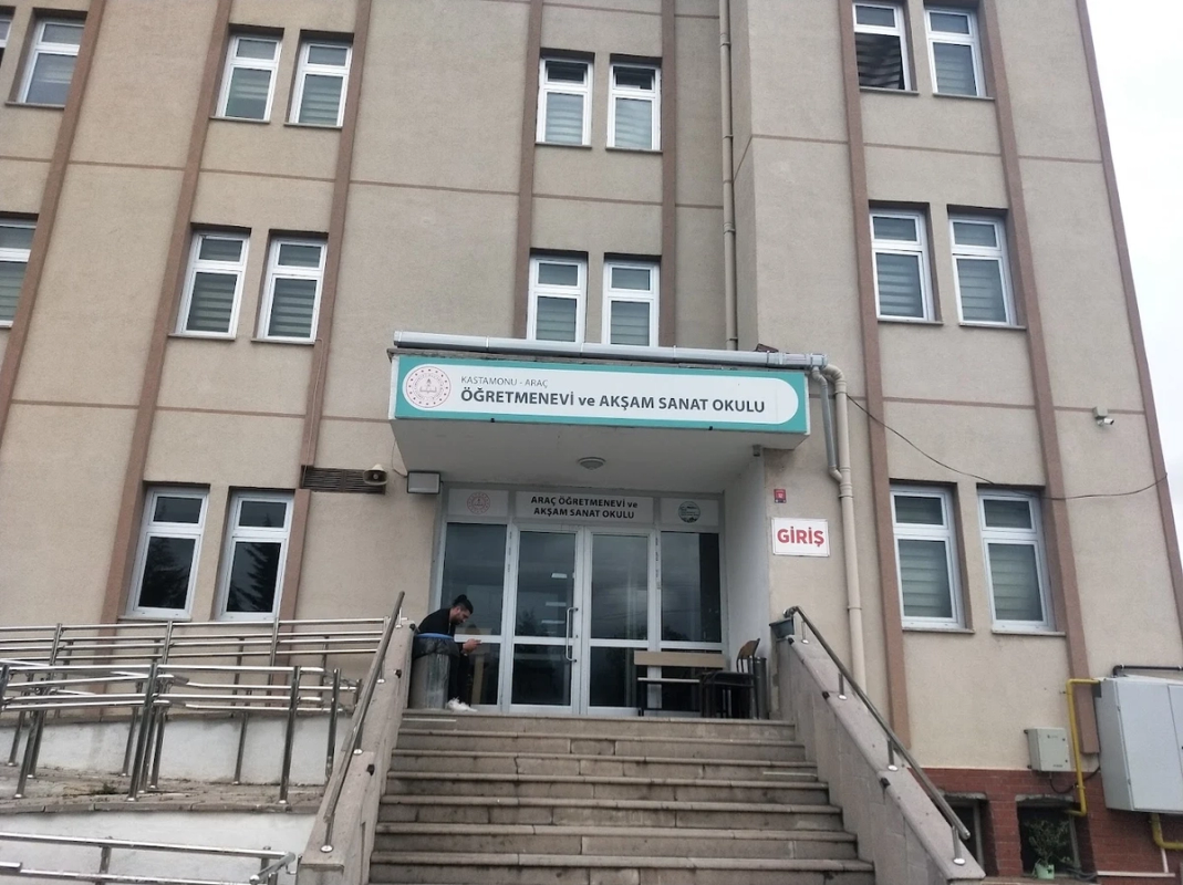 Araç Öğretmenevi ve Akşam Sanat Okulu fotoğrafı